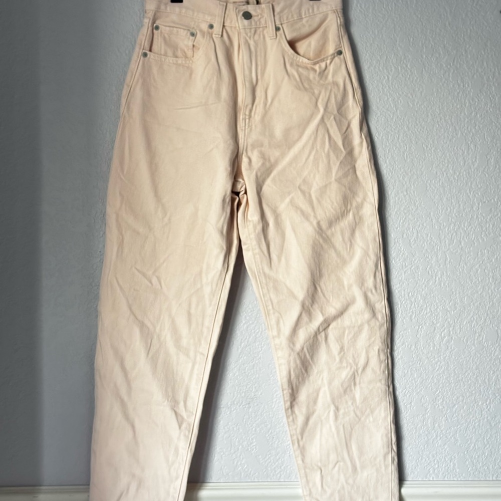 Levi's Cream High-Waisted Jeans